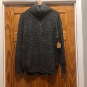 Gray Tahari sweater with turtle neck size L